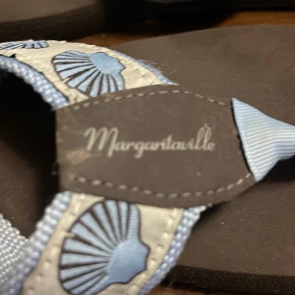 Margaritaville Brown Flip Flops seashell strap sz 9 - Picture 5 of 6